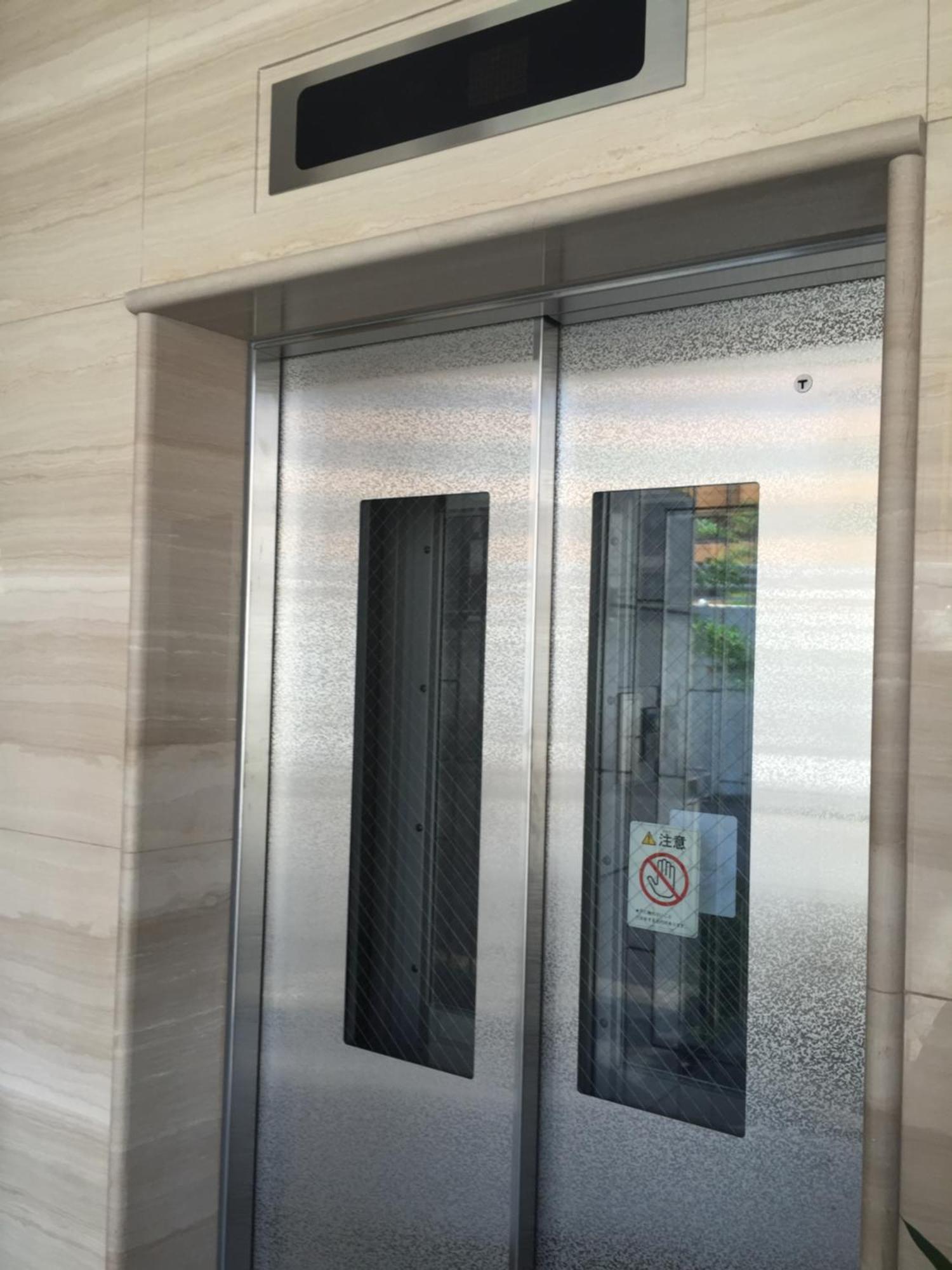 Career Cooporation Hotel Osaka Exterior photo